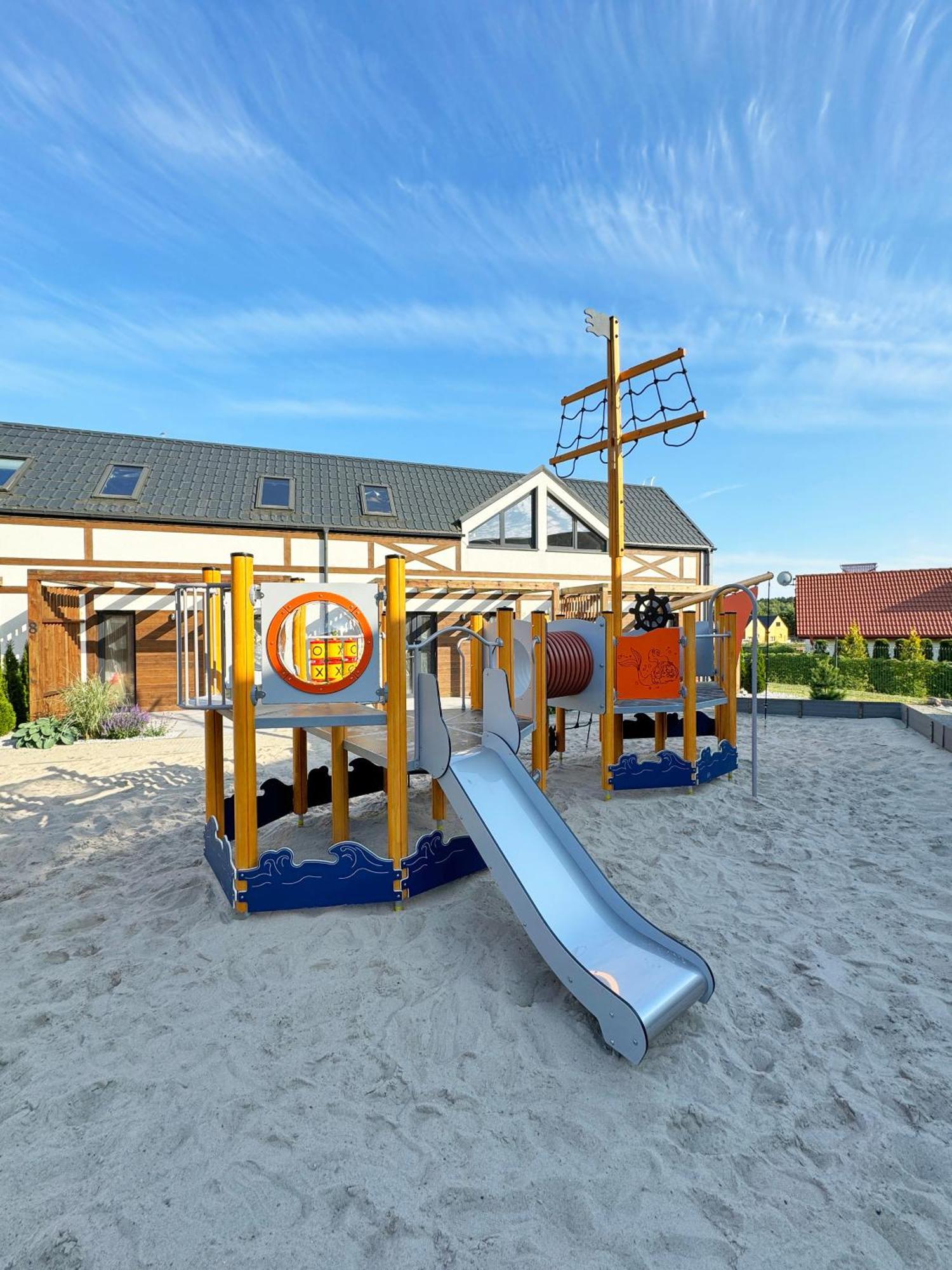 Patyki Kamyki Apartment Ustka Luaran gambar